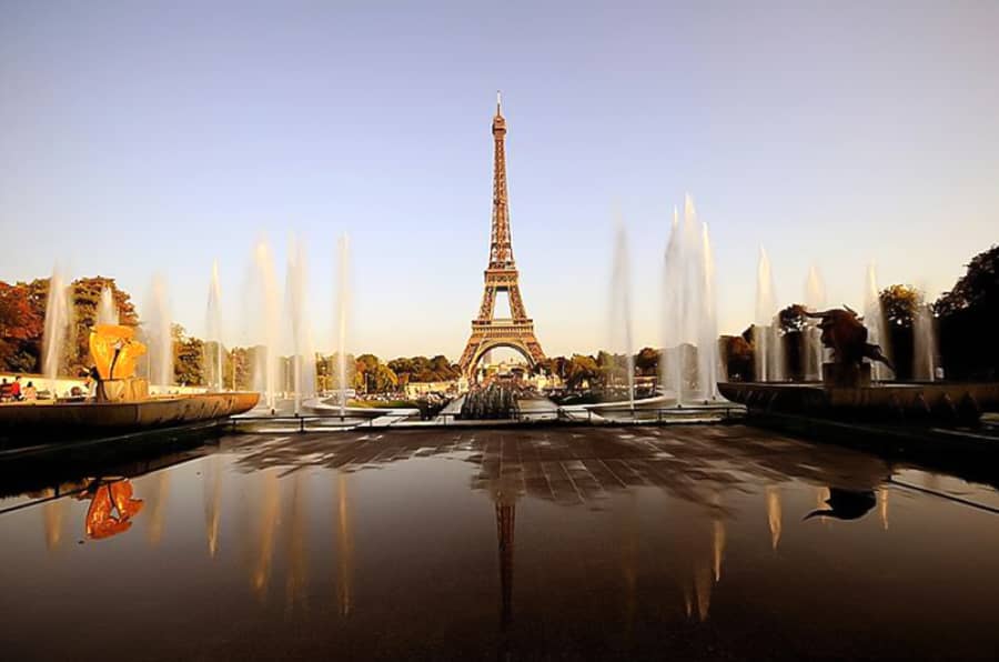 location paris louvre rivoli