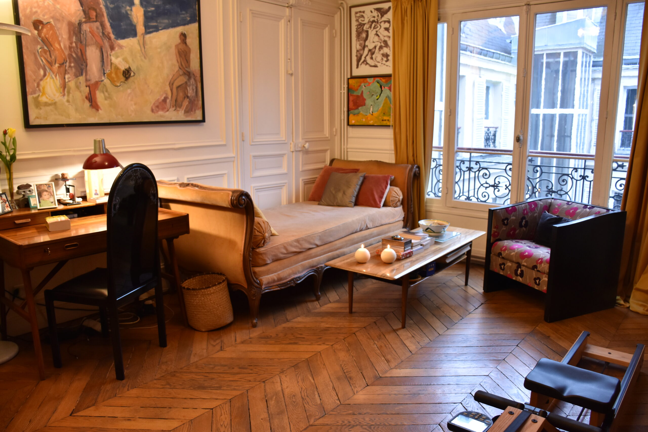 Rue de Paradis - Living Room 2