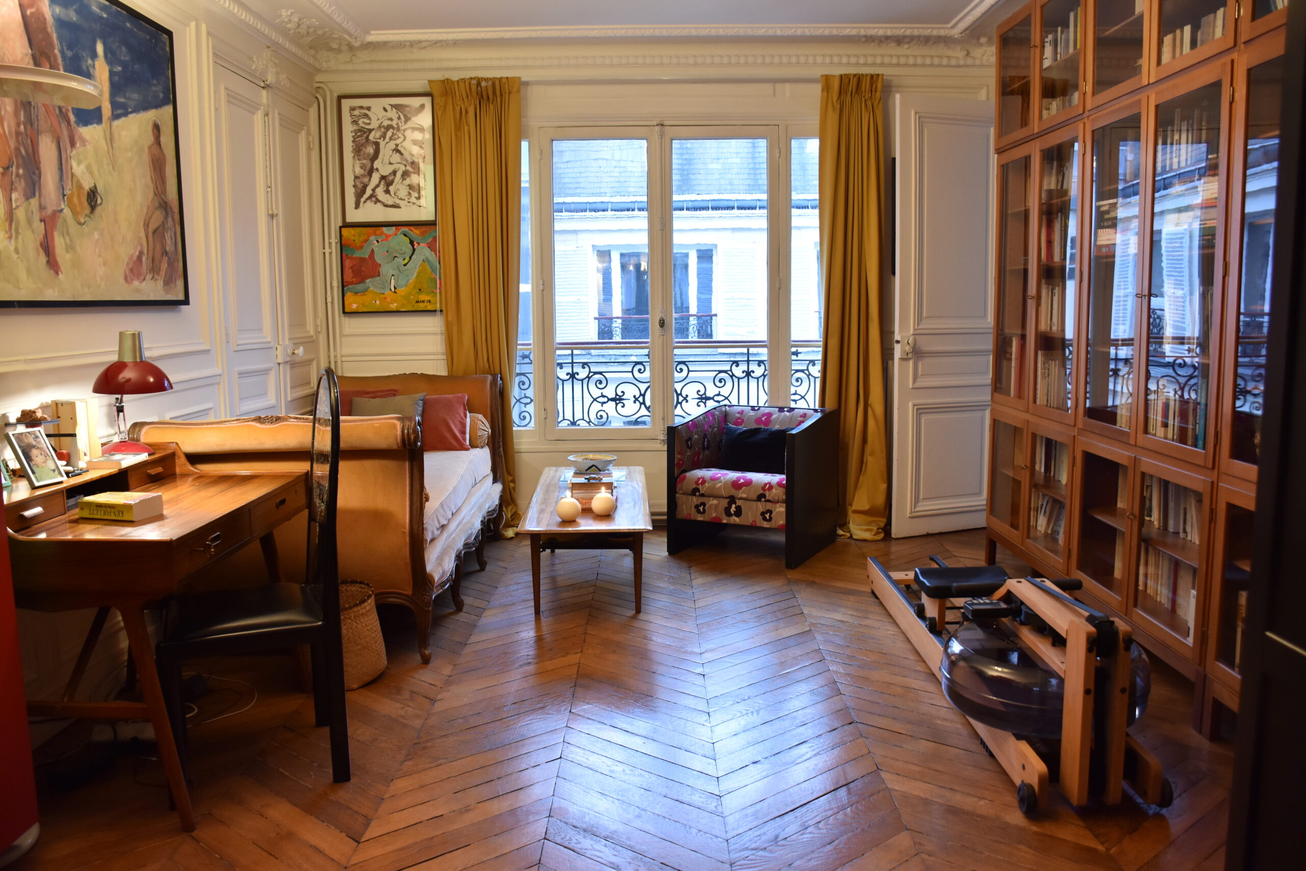 Rue de Paradis - Living Room